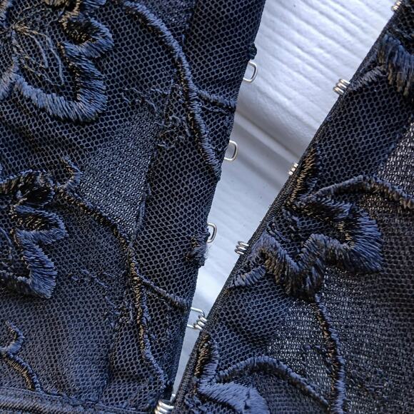 VTG Y2K Wet Seal Black Corset Juniors L missing lace front adjustable straps - Picture 14 of 16